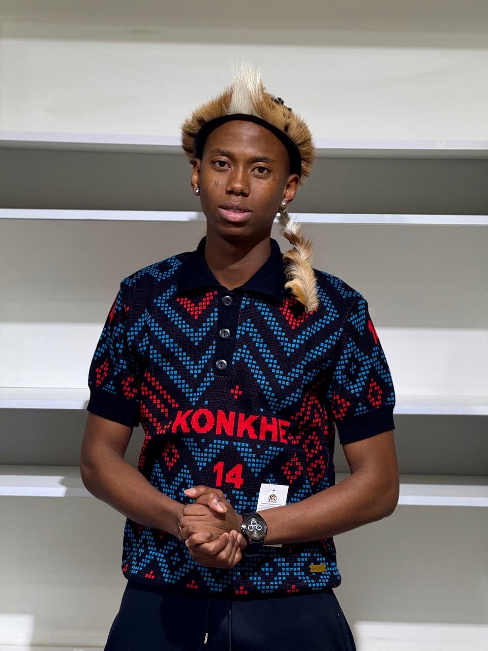 Konkhe 14 Ultra Blue & Red Unisex Golfer T-shirts