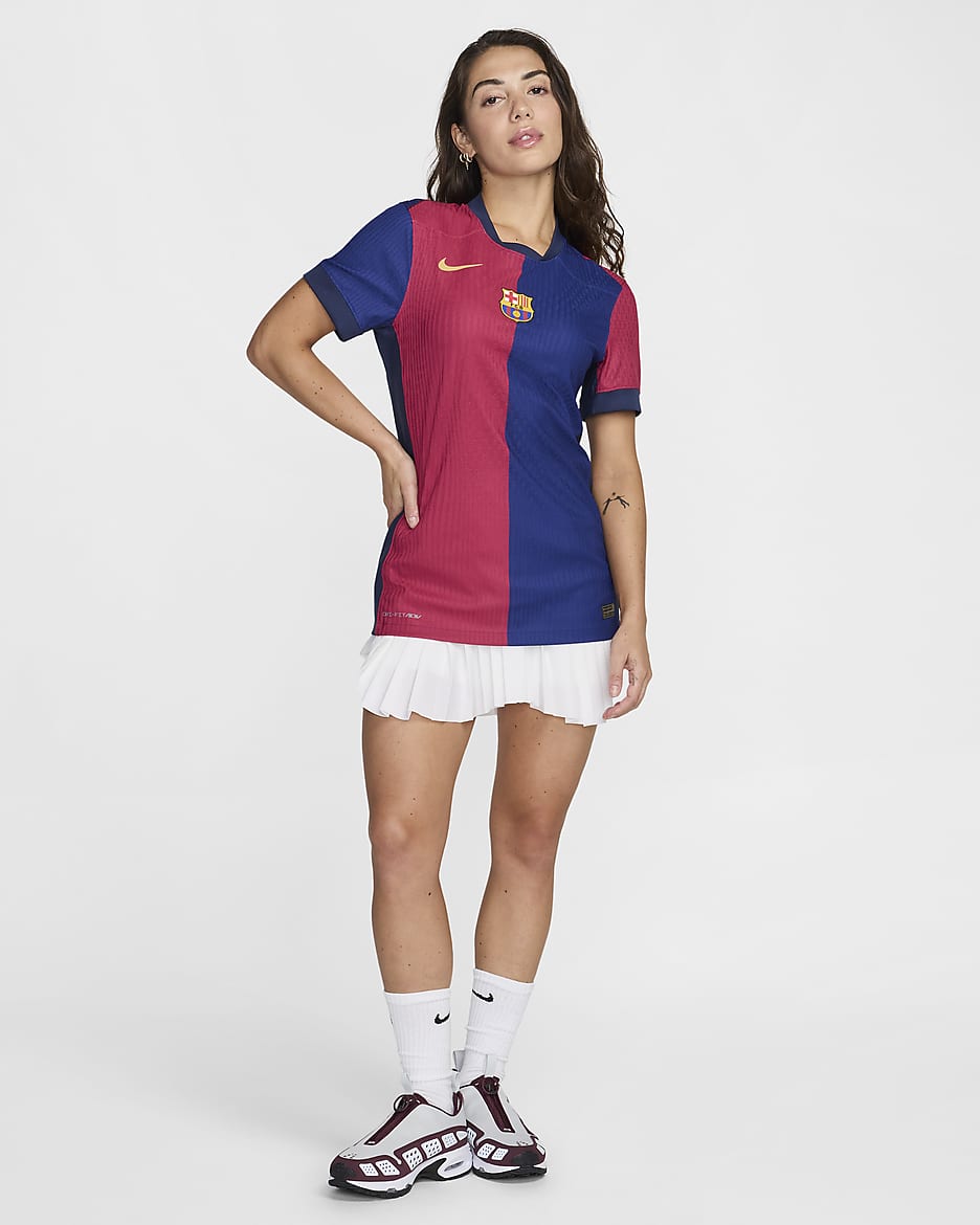 F.C. Barcelona 2024/25 Match Home
Women's Nike Dri-FIT ADV Football Authentic Shirt