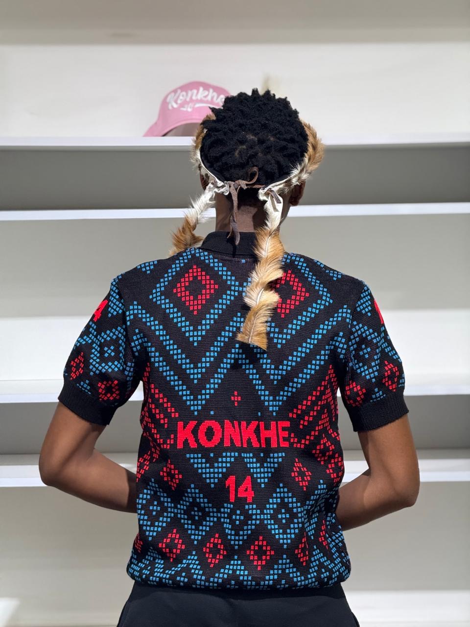 Konkhe 14 Ultra Blue & Red Unisex Golfer T-shirts