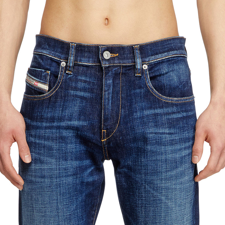 Diesel 2019 D-Strukt Slim Jeans