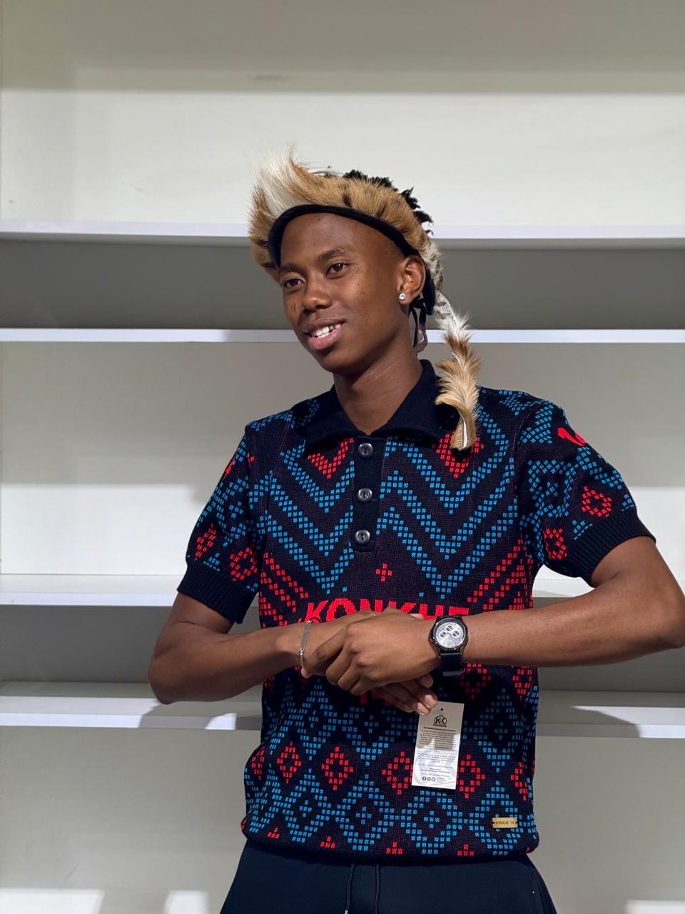 Konkhe 14 Ultra Blue & Red Unisex Golfer T-shirts