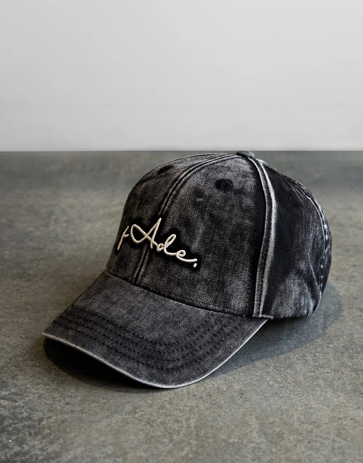 Fade Signature Washed Grey Cap