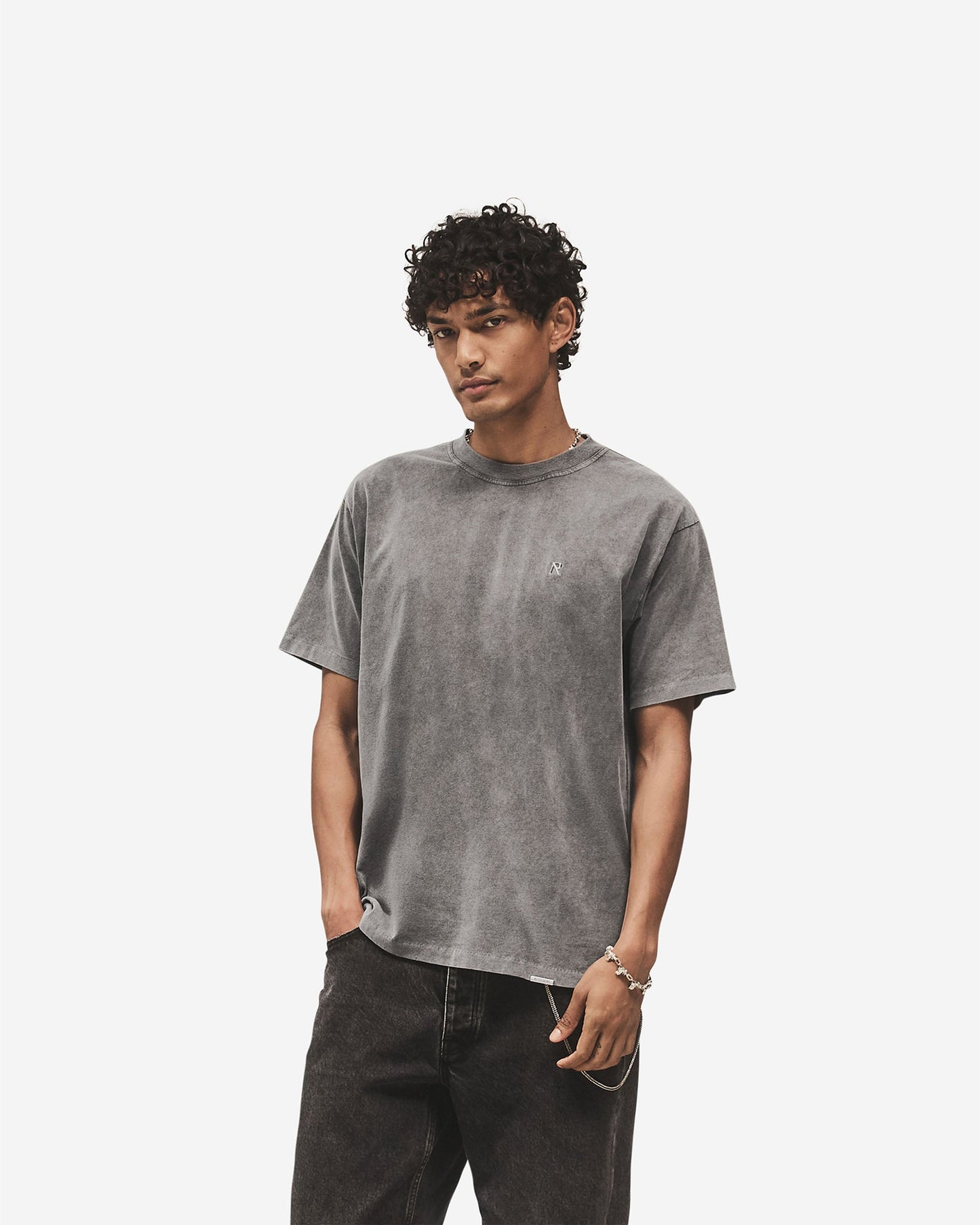 Metal Initial R T-Shirt - Vintage Grey