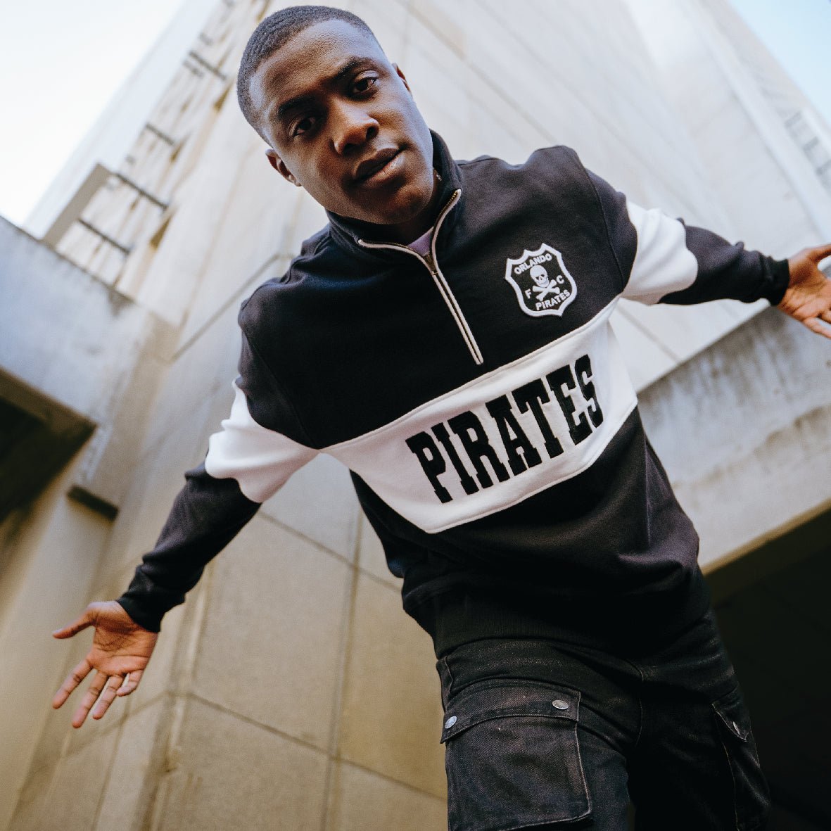 Orlando Pirates Quarter Zip Sweat-Black