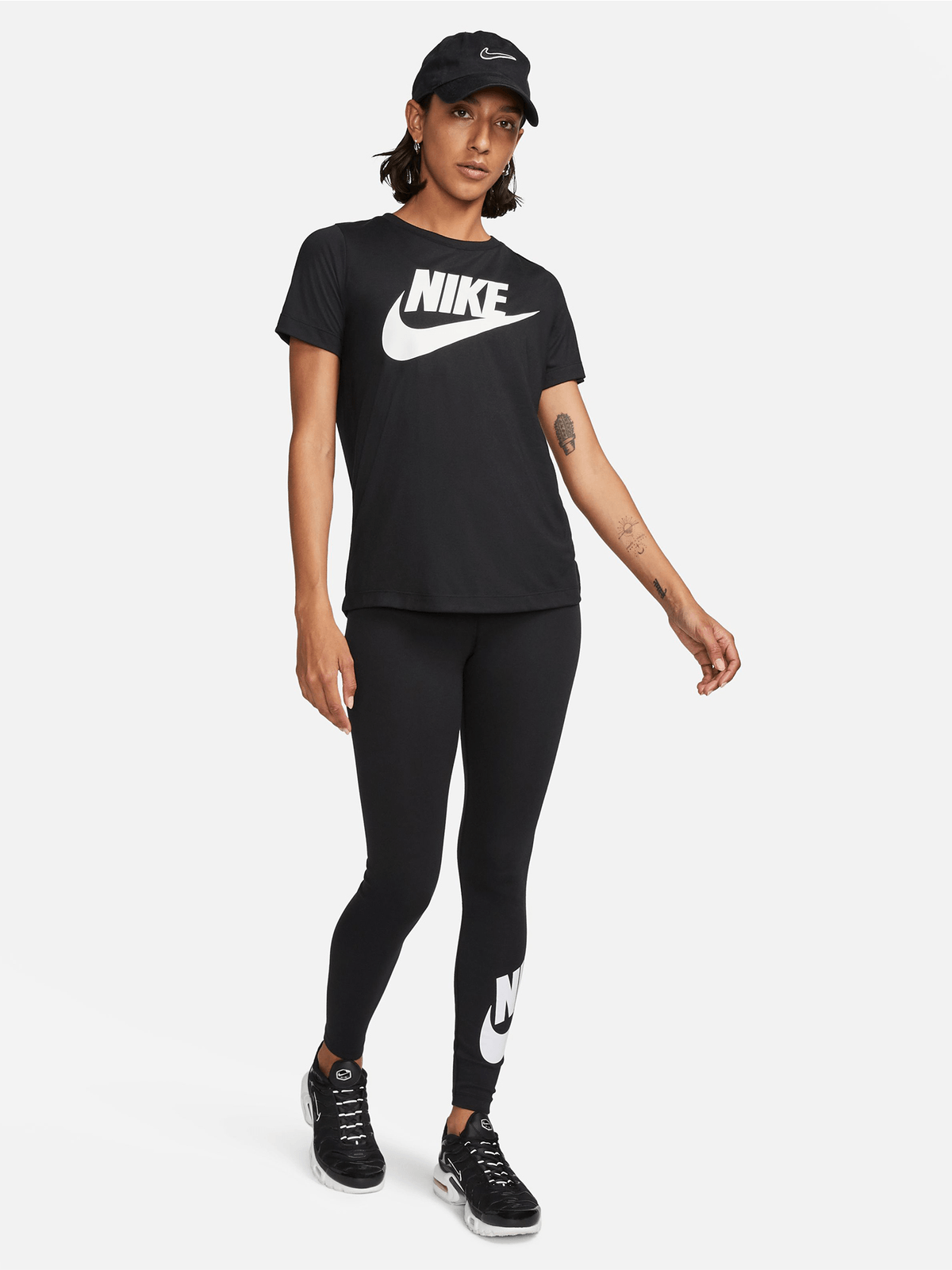Nike Womens Sportswear Classics High-Waisted Graphic Black Leggings