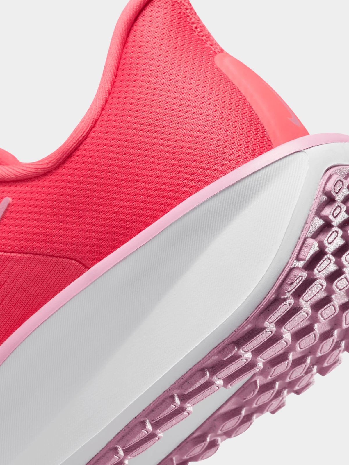 Nike Womens Quest 6 Ember/Elemental Pink Running Shoes