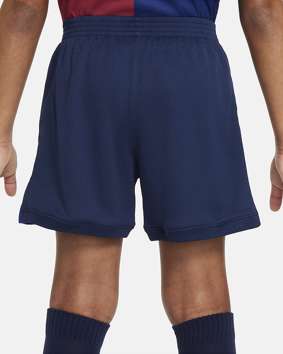 F.C. Barcelona 2024/25 Stadium Home
Younger Kids' Nike Football Replica 3-Piece Kit