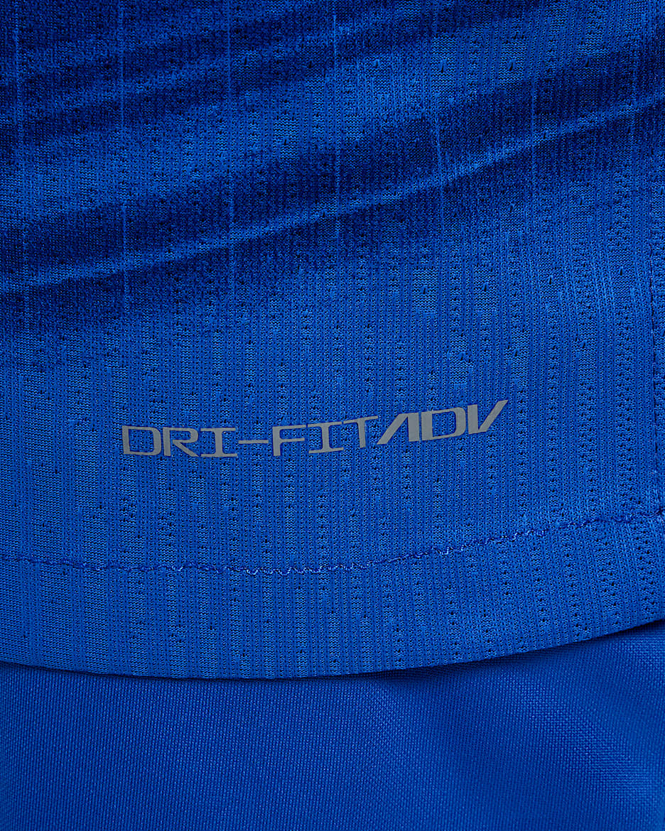 Chelsea F.C. 2025/26 Match Home
Older Kids' Nike Dri-FIT ADV Football Authentic Shirt