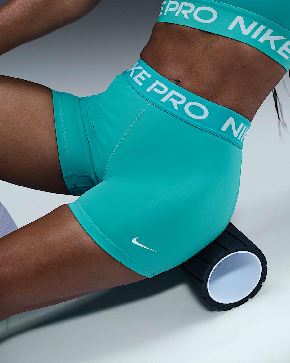 Nike Pro 365
Women's 13cm (approx.) Shorts