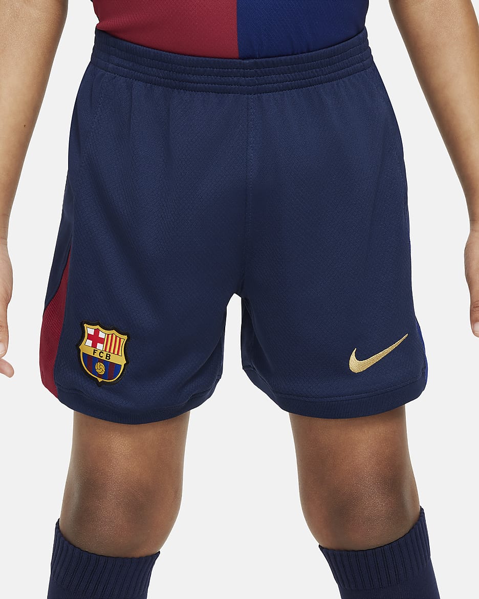 F.C. Barcelona 2024/25 Stadium Home
Younger Kids' Nike Football Replica 3-Piece Kit
