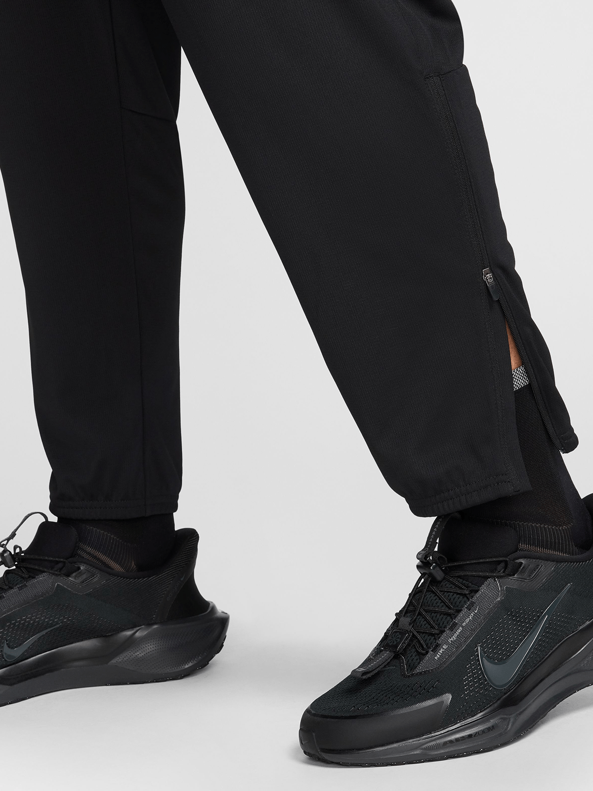 Nike Mens Challenger Dri-Fit Knit Black Pants